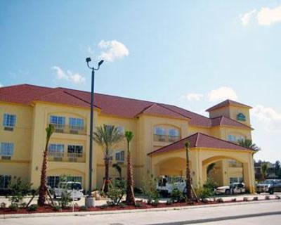 фото отеля La Quinta Inn & Suites Winnie