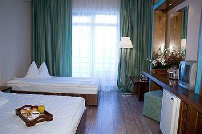 фото отеля Phoenicia Express Hotel