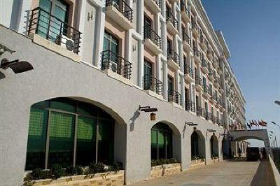 фото отеля Phoenicia Express Hotel