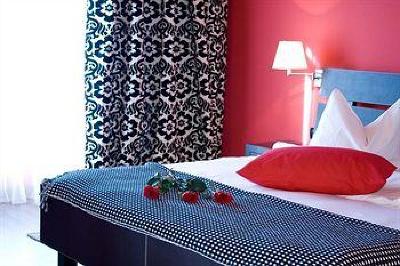 фото отеля Phoenicia Express Hotel