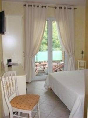 фото отеля Hotel La Villa Sainte-Maxime