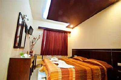 фото отеля Canadian Hotel