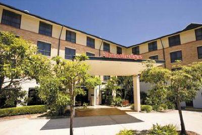 фото отеля Travelodge Hotel Garden City Brisbane