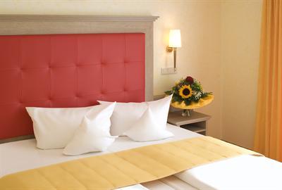 фото отеля Ringhotel Wittelsbacher Hoh