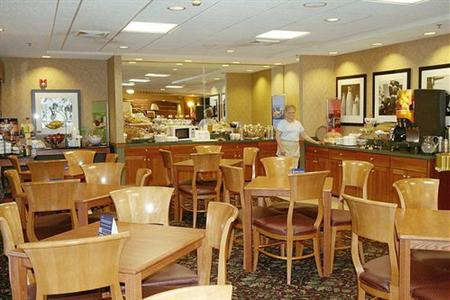 фото отеля Hampton Inn Portage