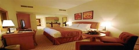 фото отеля Golden Tulip Hotel Sharjah