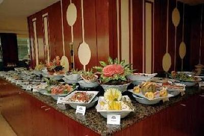 фото отеля Golden Tulip Hotel Sharjah
