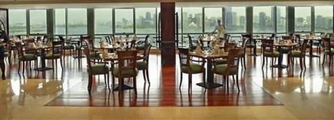 фото отеля Golden Tulip Hotel Sharjah