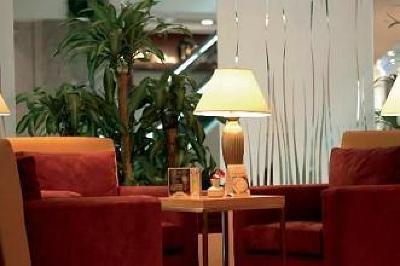 фото отеля Golden Tulip Hotel Sharjah