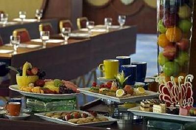 фото отеля Golden Tulip Hotel Sharjah