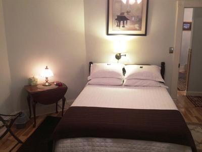фото отеля Cadiz Street Bed and Breakfast
