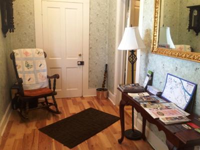 фото отеля Cadiz Street Bed and Breakfast
