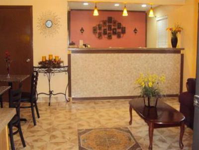 фото отеля Countryside Inn Malakoff