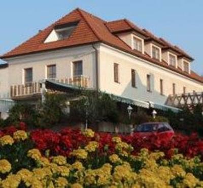 фото отеля Hotel Restaurant Cafe Geier