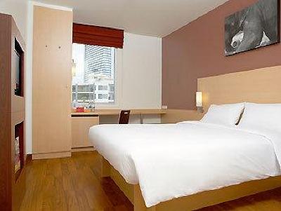 фото отеля Hotel Ibis Sathorn Bangkok