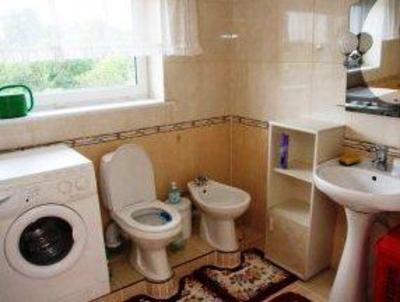 фото отеля Holiday Village Apartments