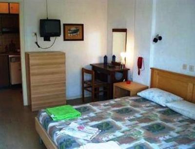 фото отеля Pension Tzitzifies