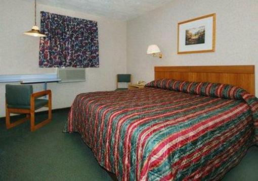 фото отеля Rodeway Inn Chapmanville