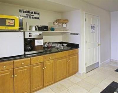 фото отеля Americas Best Value Inn & Suites Smithville