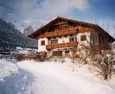 фото отеля Bauernhof Pension Schottenhof Fulpmes
