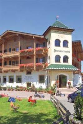 фото отеля Landhotel Strasserwirt Sankt Ulrich am Pillersee