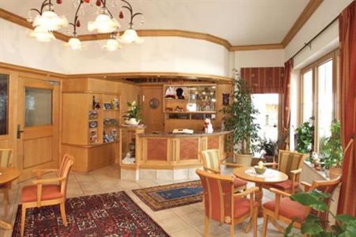 фото отеля Landhotel Strasserwirt Sankt Ulrich am Pillersee