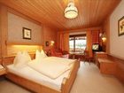 фото отеля Landhotel Strasserwirt Sankt Ulrich am Pillersee
