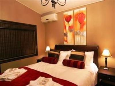 фото отеля Riverside de Charmoy Estate Guest House