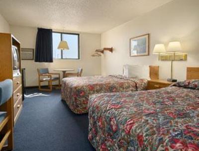 фото отеля Super 8 Motel Clinton (Iowa)