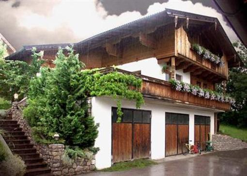 фото отеля Bauernhof Unterknolln Farmhouse Alpbach