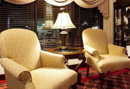 фото отеля Hoffman Inn & Suites