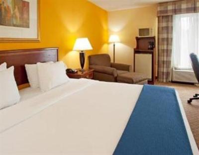 фото отеля Hoffman Inn & Suites