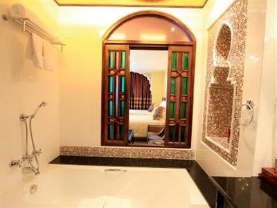 фото отеля Sheik Istana Hotel