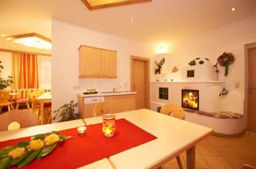 фото отеля Alpin Apartments Flachau