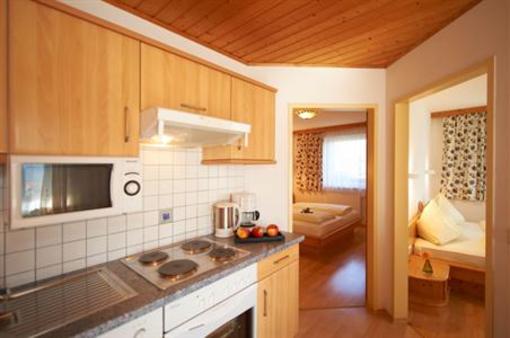 фото отеля Alpin Apartments Flachau
