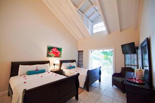 фото отеля Blue Waters Inn Speyside