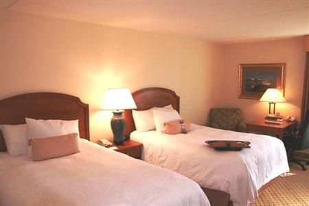 фото отеля Hampton Inn Philadelphia / Bridgeport