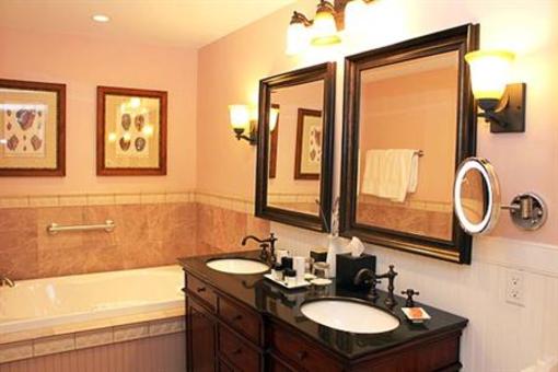 фото отеля Grand Harbor Inn