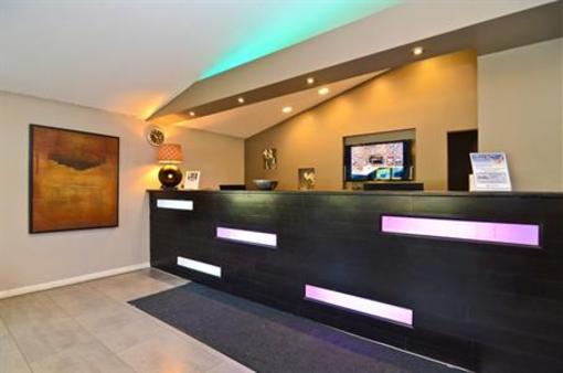 фото отеля Lexington Inn & Suites