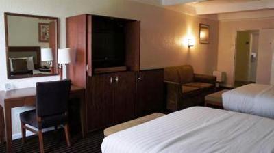 фото отеля Lexington Inn & Suites