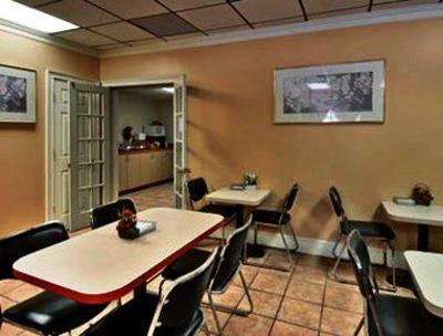 фото отеля Travel Inn Atlanta Georgia