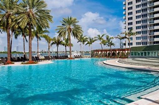 фото отеля Flamingo South Beach Center Tower Apartment