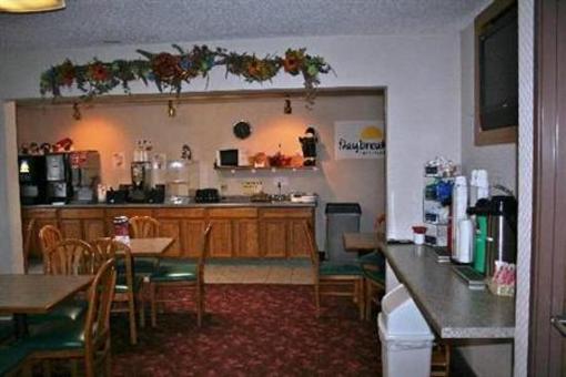фото отеля Black River Falls Days Inn
