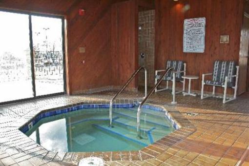 фото отеля Black River Falls Days Inn