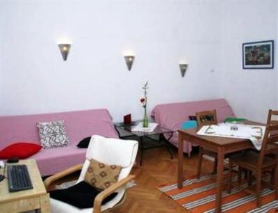 фото отеля Alkotmany Street Apartment