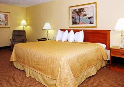 фото отеля Quality Hotel Bluefield (West Virginia)