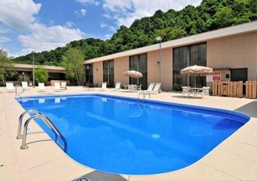 фото отеля Quality Hotel Bluefield (West Virginia)
