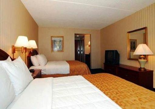 фото отеля Clarion Hotel Oneonta (New York)