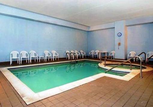 фото отеля Clarion Hotel Oneonta (New York)