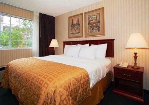 фото отеля Clarion Hotel Oneonta (New York)